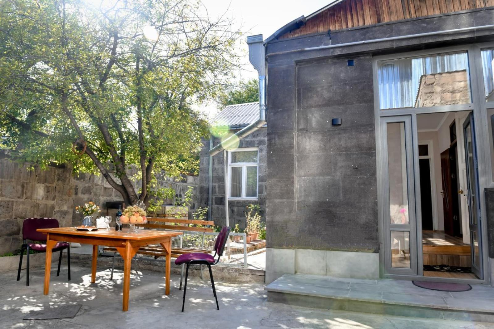 Guest House David'S B&B Gyumri ภายนอก รูปภาพ