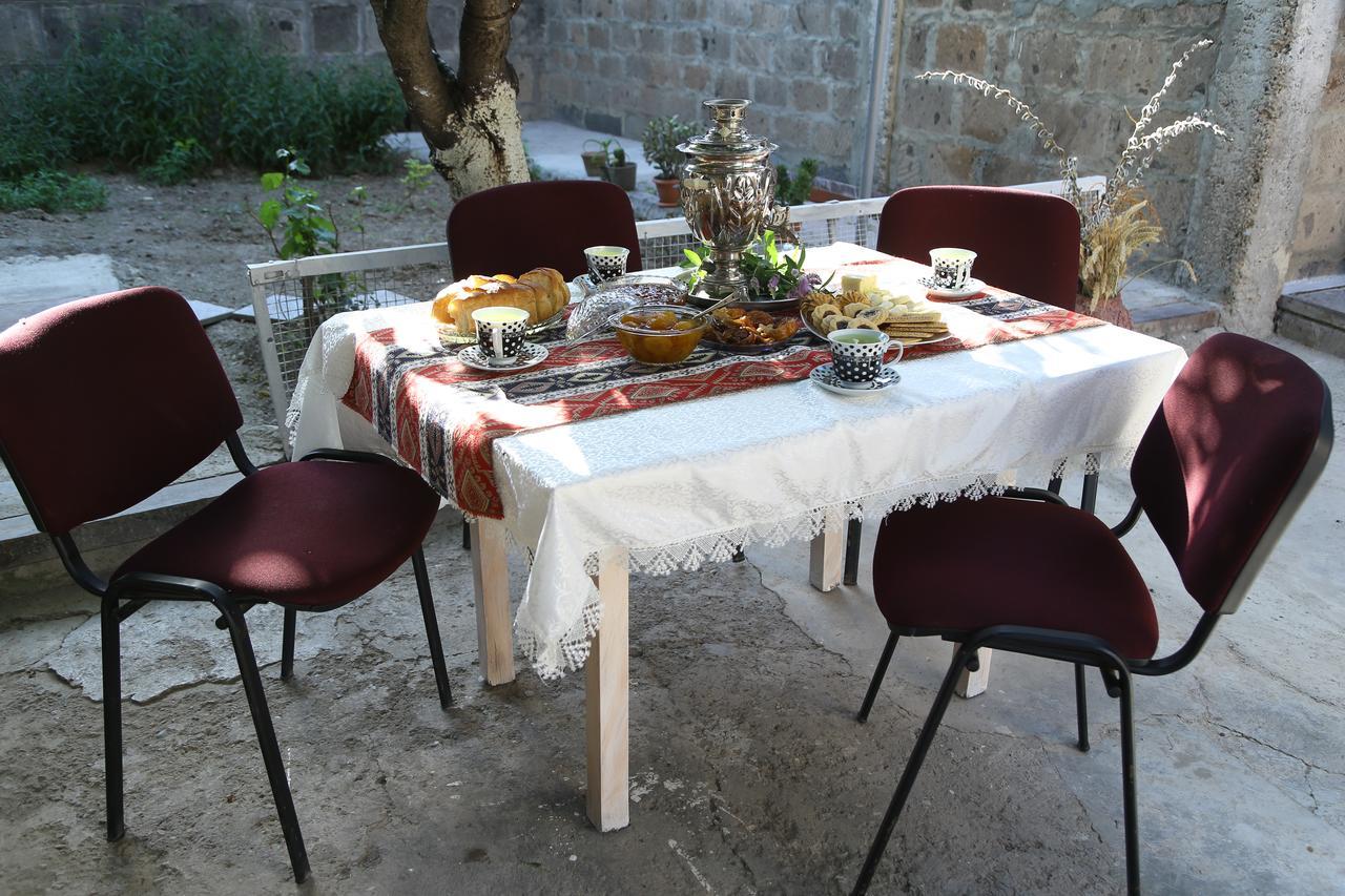 Guest House David'S B&B Gyumri ภายนอก รูปภาพ