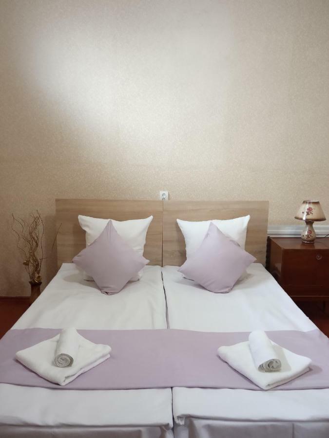 Guest House David'S B&B Gyumri ภายนอก รูปภาพ
